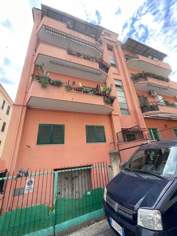 Box/posto auto in residenziale in Via Enrico Toti