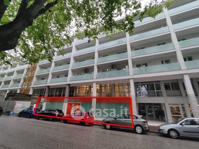 Ufficio in commerciale in Viale Giuseppe Duodo 90
