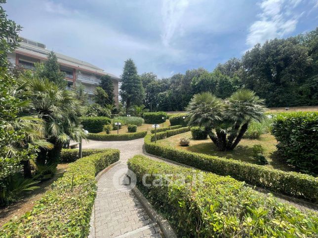 Appartamento in residenziale in Via Michele Camusso 6