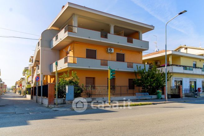 Appartamento in residenziale in Via delle Paludi 2