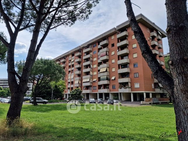 Appartamento in residenziale in Via Amedeo Sommovigo