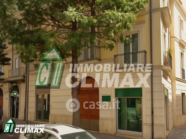Ufficio in commerciale in Corso Trieste 166