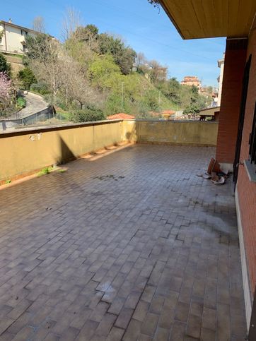 Appartamento in residenziale in Via Lezzeno 88