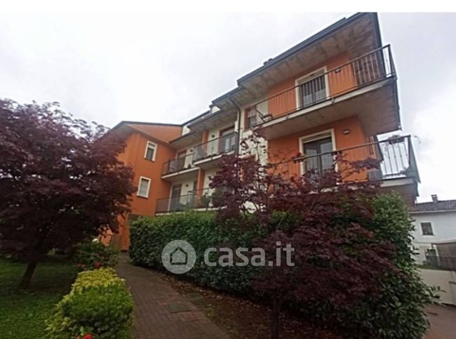 Appartamento in residenziale in Via Della Pressa 21