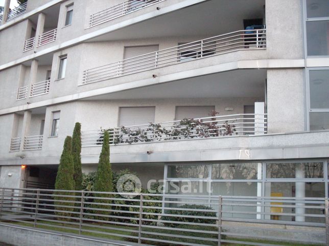 Appartamento in residenziale in Via Agogna 35