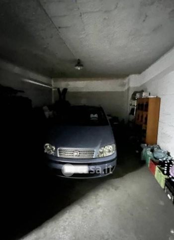 Box/posto auto in residenziale in Via Campania 26