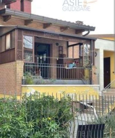 Garage/posto auto in residenziale in Via Brecce Bianche 158