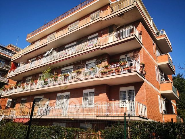 Appartamento in residenziale in Viale Isacco Newton 112