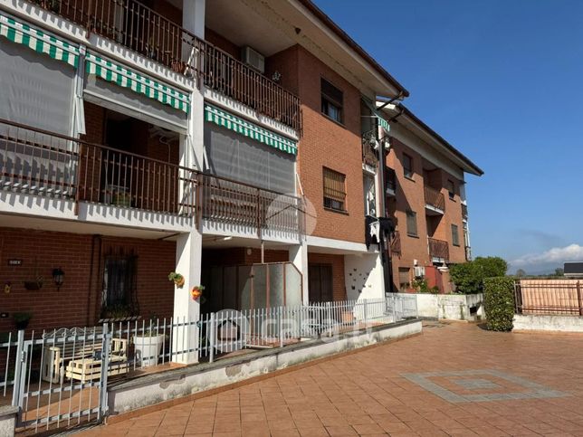 Appartamento in residenziale in Via Nino Costa 19