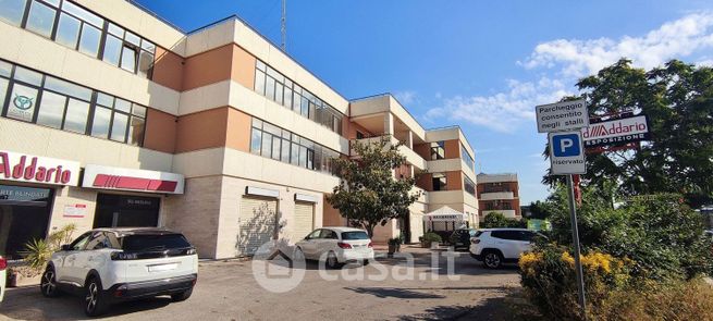 Ufficio in commerciale in Viale degli Artigiani 9