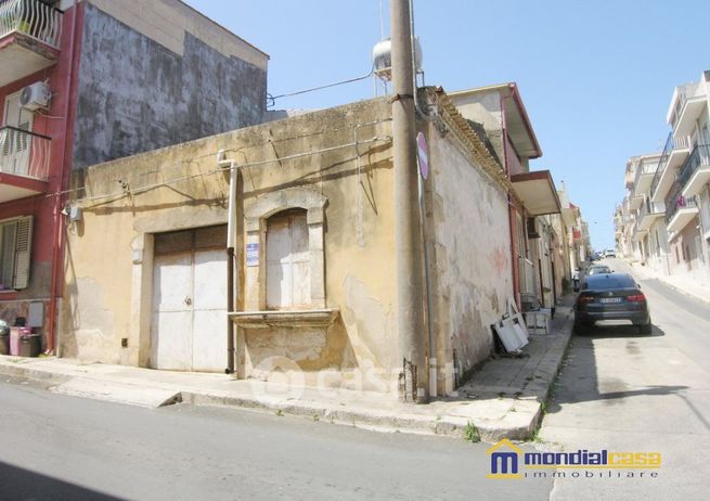 Box/posto auto in residenziale in 