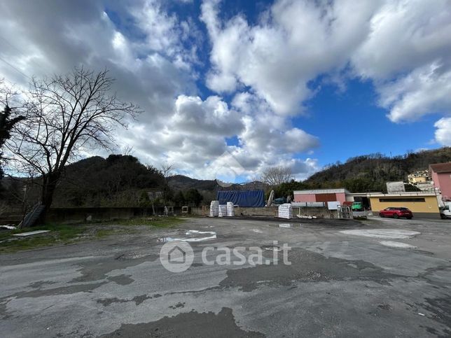 Terreno agricolo in commerciale in 