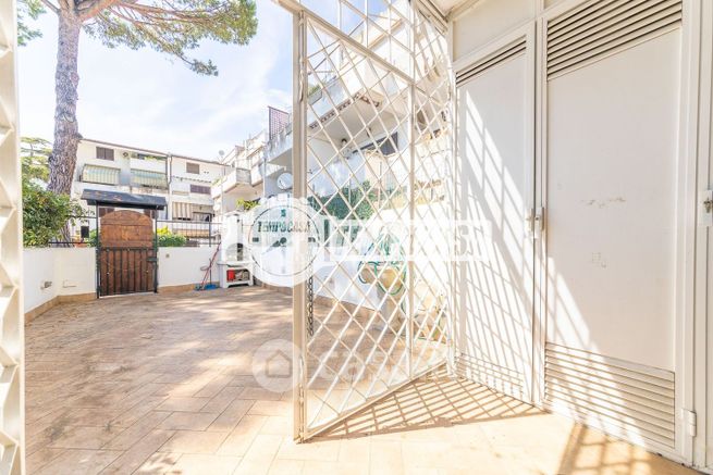 Appartamento in residenziale in Via Luni