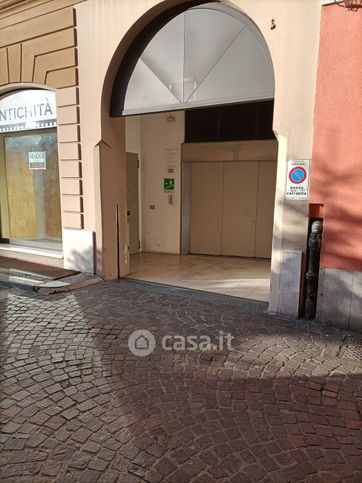Box/posto auto in residenziale in Piazza Aldo Moro