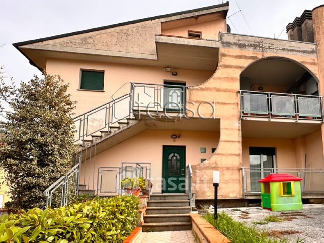 Appartamento in residenziale in Viale Aldo Capitini