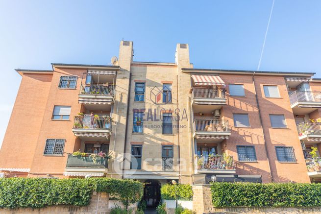 Appartamento in residenziale in Via Lucio Colletti 3