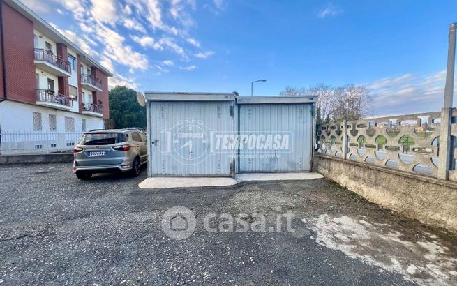 Box/posto auto in residenziale in Via Benvenuto Cellini