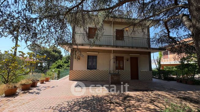 Villa in residenziale in Corso Ara di Giove 427