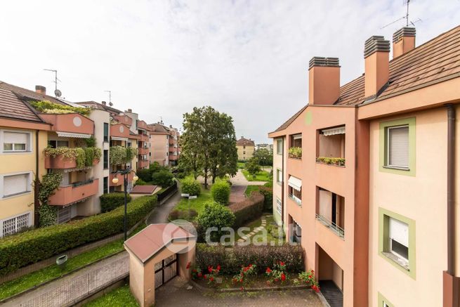 Appartamento in residenziale in Via Eliseo Vismara 92