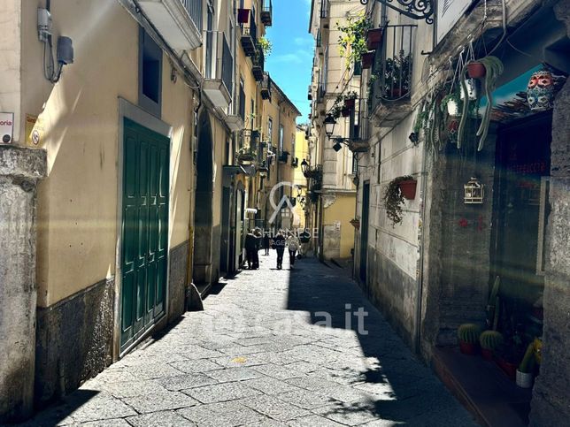 Attivitã /licenza (con o senza mura) in commerciale in Vicolo Cassavecchia 7