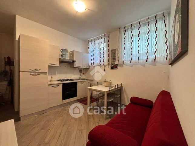Appartamento in residenziale in Via del Pavone 56