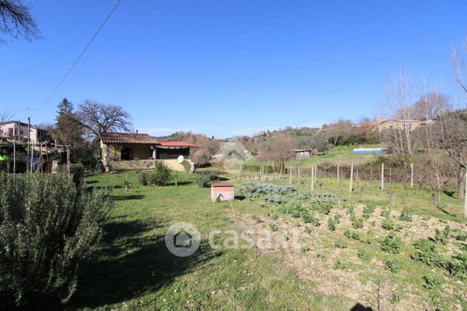 Terreno agricolo in commerciale in Via Fonte Cupido