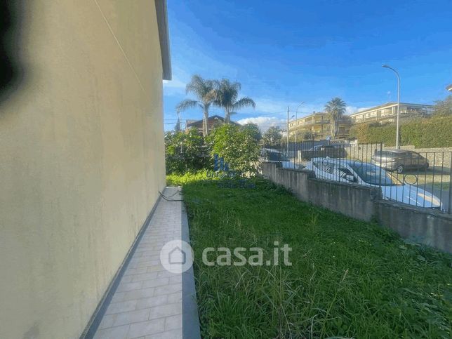 Appartamento in residenziale in Via Carrubbazza