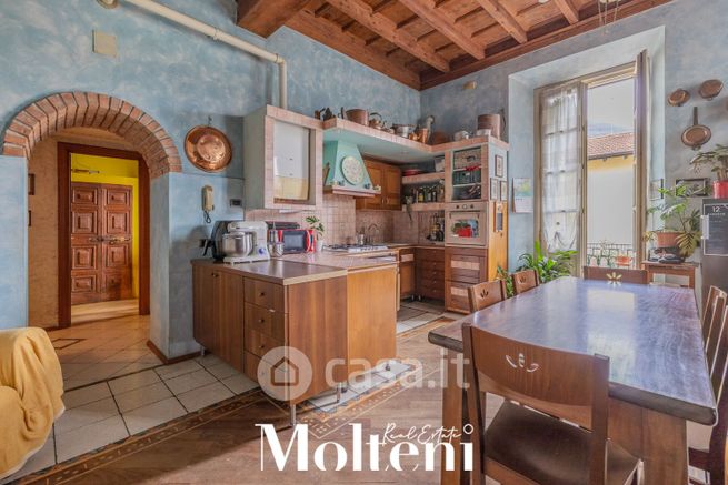 Appartamento in residenziale in Via Cesare Battisti 63