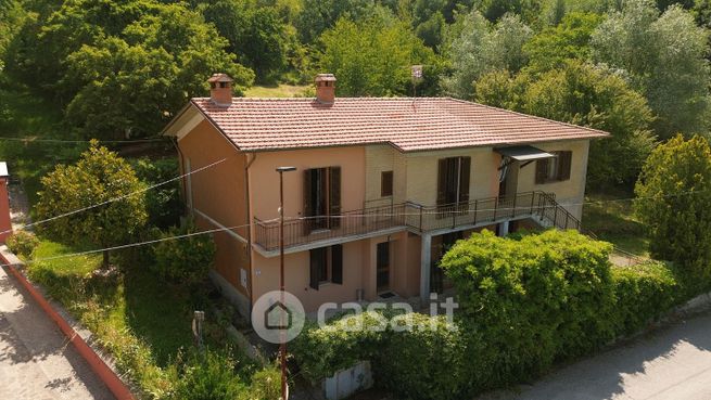 Casa indipendente in residenziale in Strada della Madonna dell’Acera 1