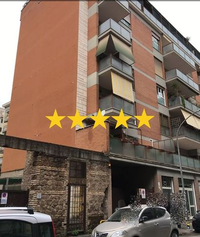 Appartamento in residenziale in Via Carlo Caneva