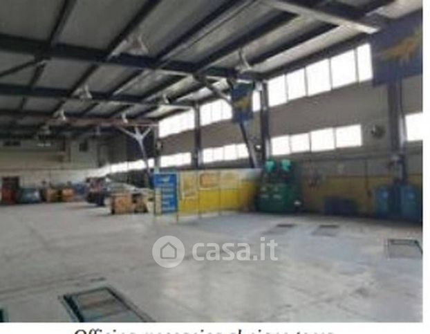 Capannone in commerciale in Via Acqueviole 125