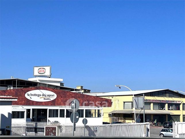 Capannone in commerciale in Via Ficarazzelli