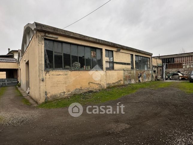 Garage/posto auto in residenziale in Via Ciro Menotti 8