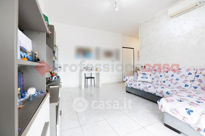 Appartamento in residenziale in Via Luigi Russo