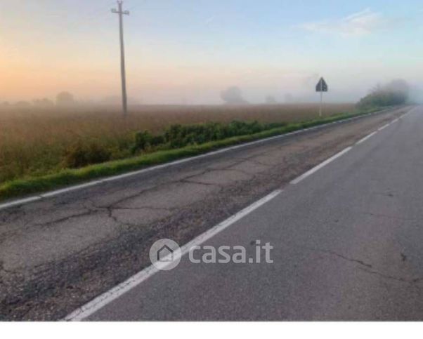 Terreno agricolo in commerciale in Strada Zara Zanetta