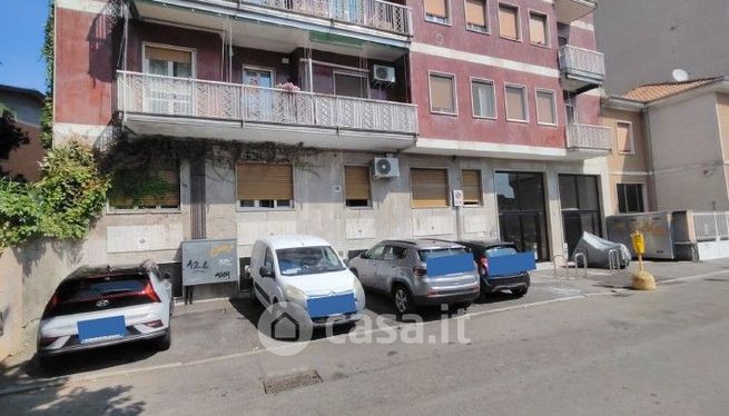 Ufficio in commerciale in Via Torino