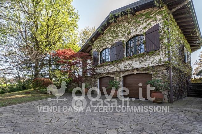 Villa in residenziale in Via G. Marconi 10