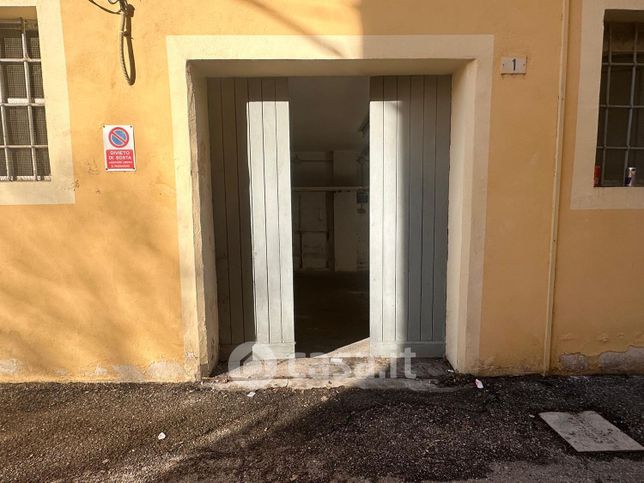 Box/posto auto in residenziale in Via 20 Settembre 1