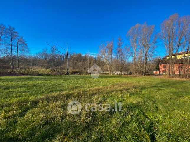 Terreno agricolo in commerciale in Via Per Rogeno