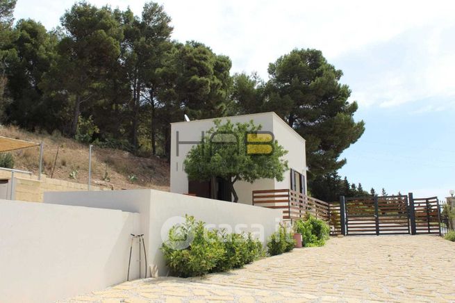 Casa indipendente in residenziale in