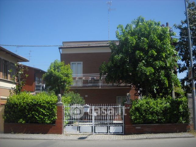 Casa indipendente in residenziale in Via del Giglio 28