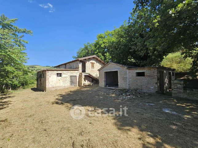 Rustico/casale in residenziale in 