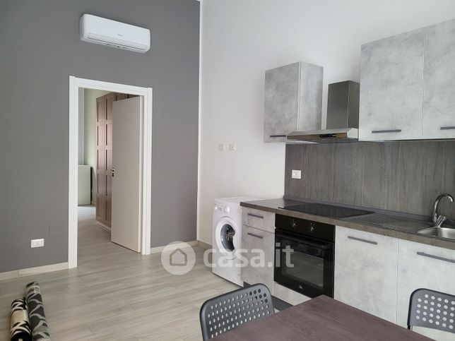 Appartamento in residenziale in Via Rogerio