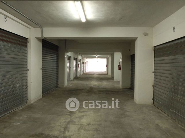 Garage/posto auto in residenziale in 