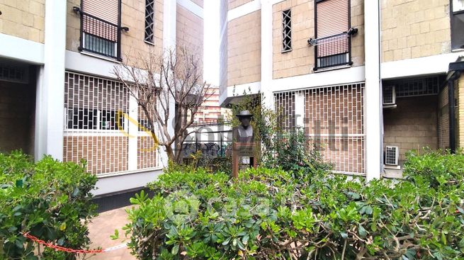 Appartamento in residenziale in Viale Etiopia 10