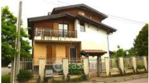 Appartamento in residenziale in Via Vincenzo Bellini 25