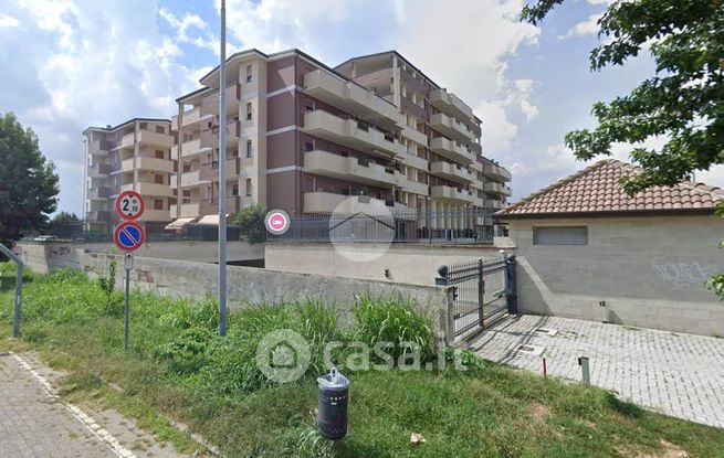 Box/posto auto in residenziale in Via Vittorio Veneto 111