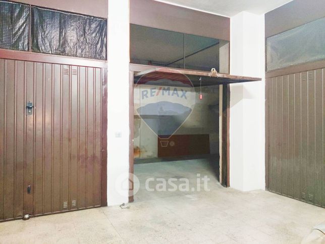 Box/posto auto in residenziale in Parco Sicilia 4