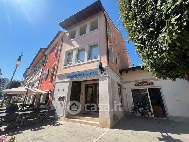 Appartamento in residenziale in Via Marina 8