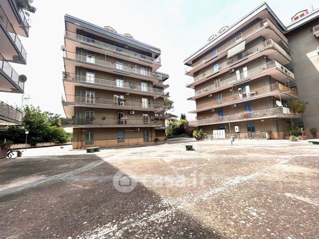 Appartamento in residenziale in Via Francesco Petrarca